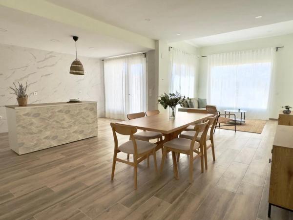 Chalet adosado en venta en Ronda de Castilla Oeste, 145