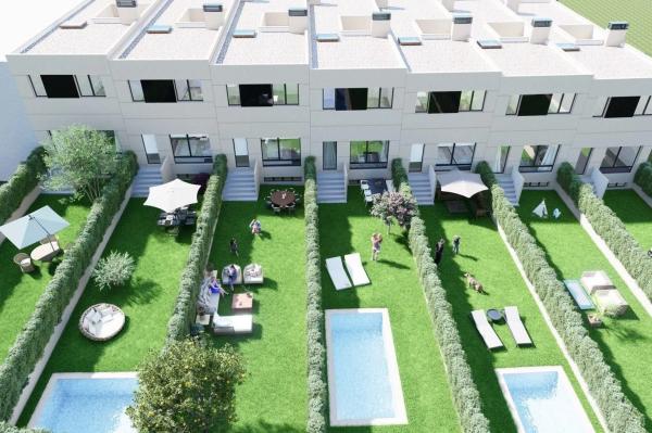 Chalet adosado en venta en Indalecio Prieto, 56