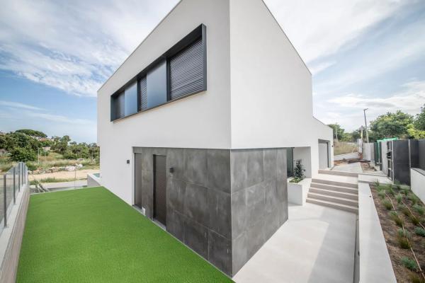 Casa o chalet independiente en venta en calle Vinya, 2