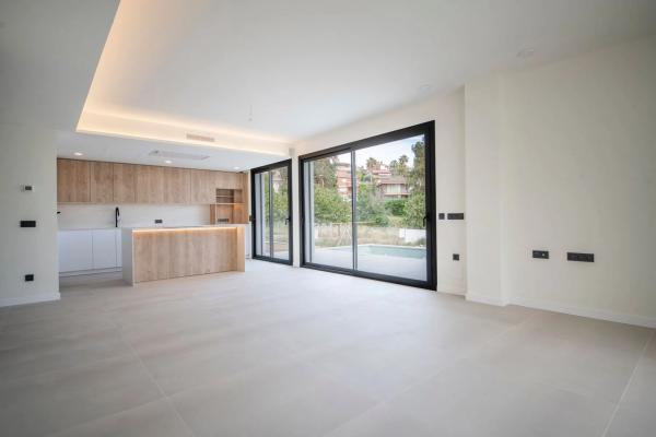 Casa o chalet independiente en venta en calle Vinya, 2