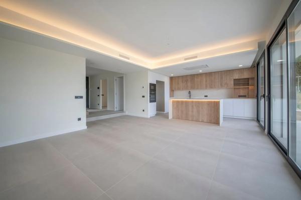 Casa o chalet independiente en venta en calle Vinya, 2