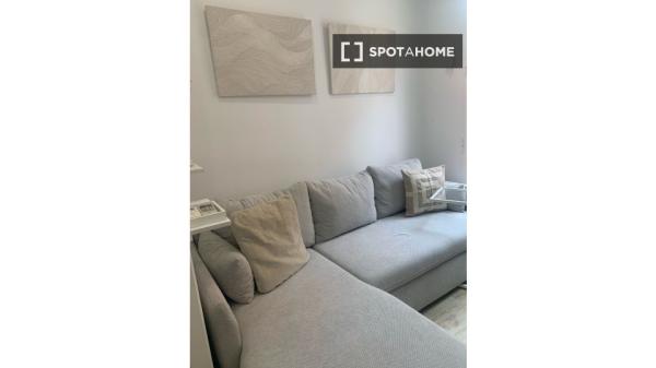 Estudio en alquiler en Numancia, Madrid