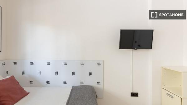 Se alquila habitación en Barcelona