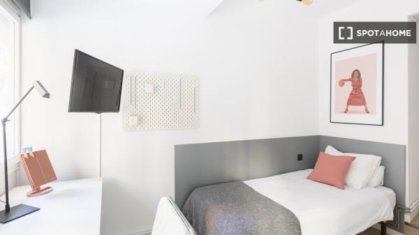 Se alquila habitación en Barcelona