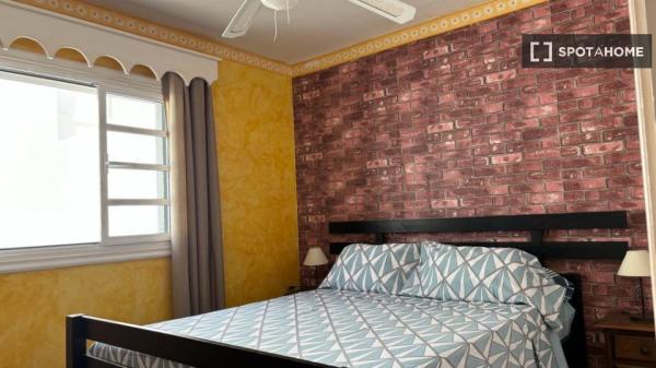 Apartamento de 2 habitaciones en alquiler en Arico