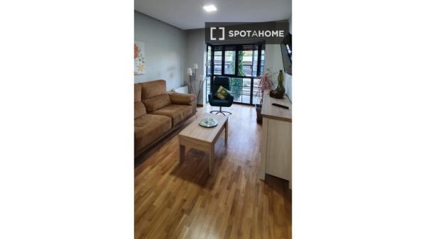 Habitación en piso compartido en madrid.