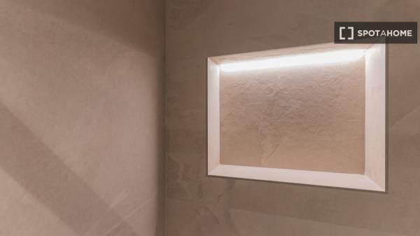 Habitación en piso compartido de 6 habitaciones en Ríos Rosas, Madrid