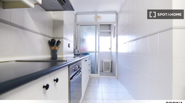 Habitación en piso compartido en alquiler en Villegas, Sevilla