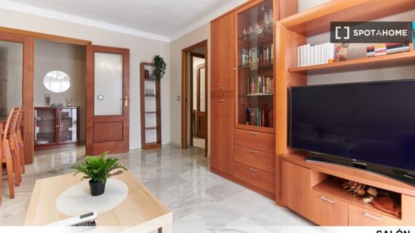 Room in shared flat for rent in Villegas, Seville