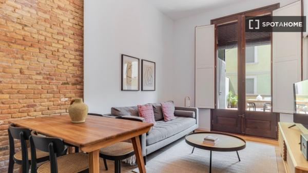 Apartamento de 2 dormitorios en alquiler en El Raval