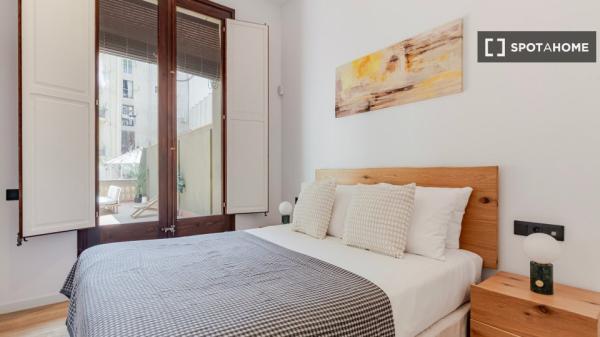 Apartamento de 2 dormitorios en alquiler en El Raval
