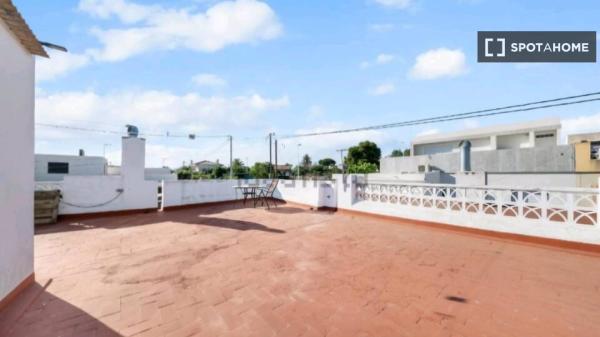 Piso de 3 habitaciones en alquiler en Elche