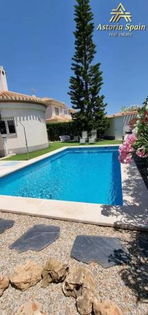 Casa independiente en calle de Luis García