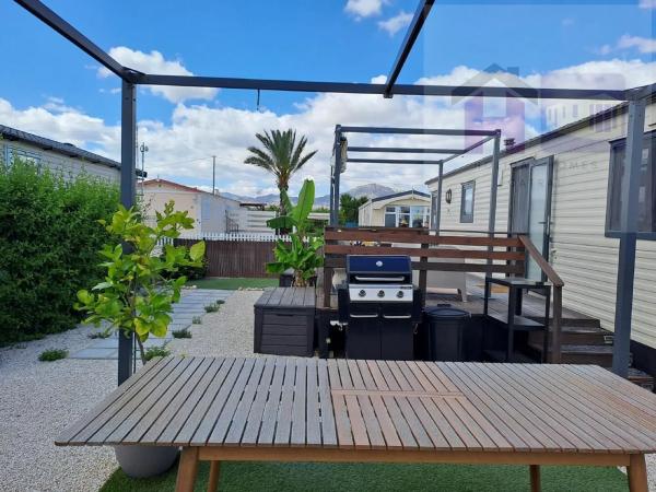 Casa independiente en avenida del Calvario