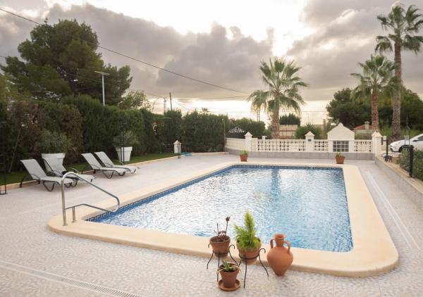 Casa independiente en Partida Lomas Gp. 2, 175