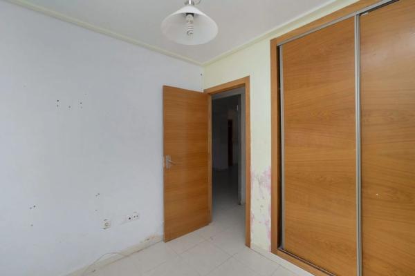 Piso en calle Poeta Fermín Limorte