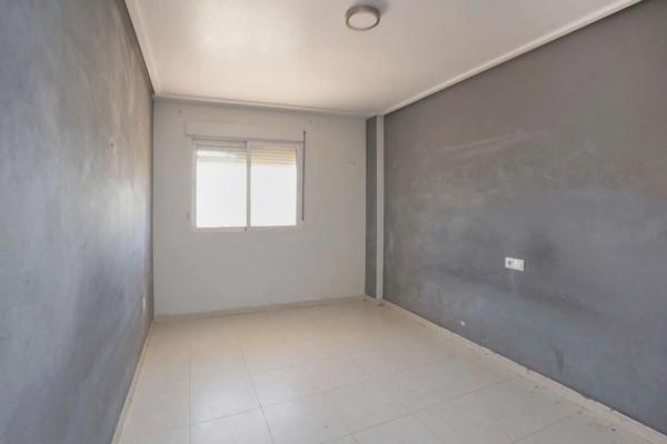 Piso en calle Poeta Fermín Limorte