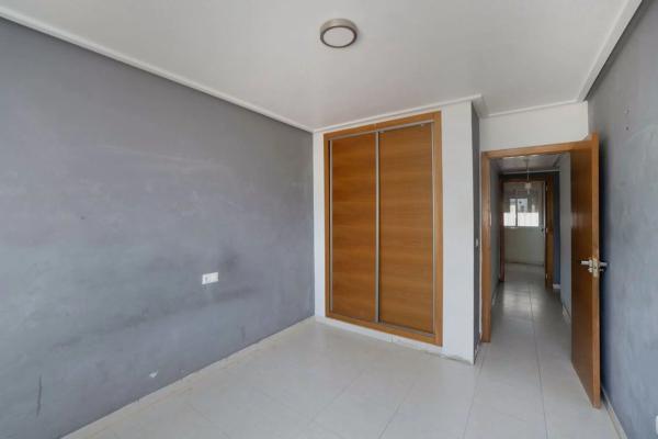 Piso en calle Poeta Fermín Limorte