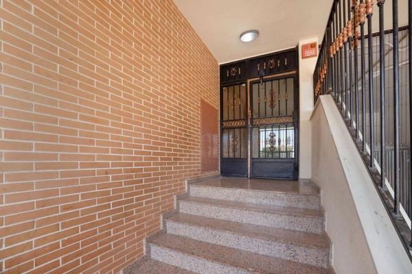 Piso en calle Poeta Fermín Limorte