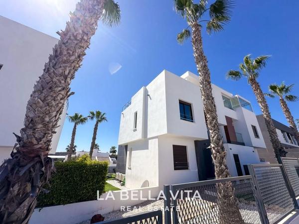 Ático en avenida Antonio Pedrera Soler, 17