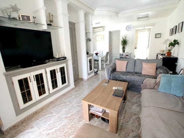 Chalet adosado en avenida de la Estación