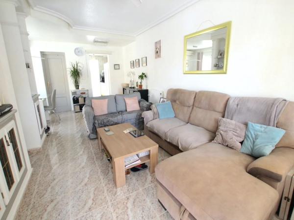 Chalet adosado en avenida de la Estación