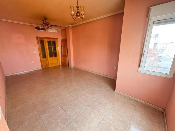 Piso en calle San Francisco, 28