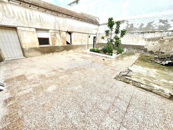 Casa independiente en calle Comandante Bernabé