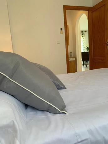 Chalet pareado en calle moncayo