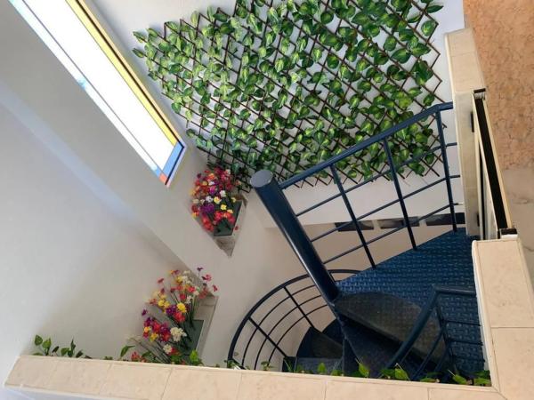 Chalet pareado en calle moncayo