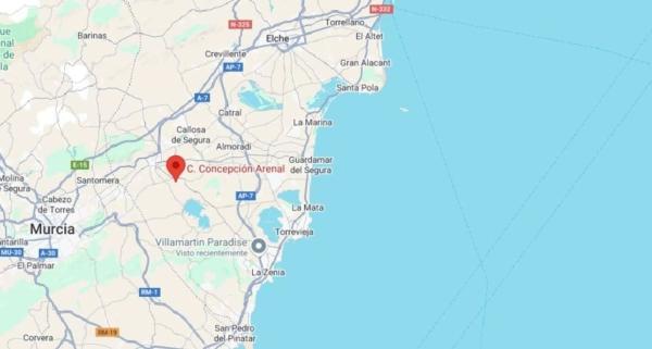 Chalet adosado en calle Julia Mayoral