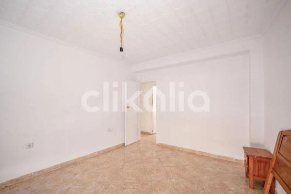 Piso en calle de la Virgen de la Porteria