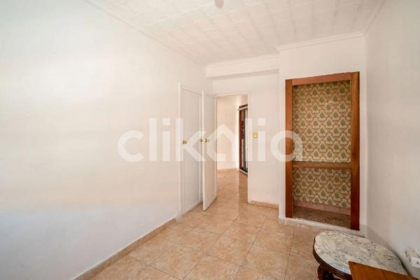 Piso en calle de la Virgen de la Porteria