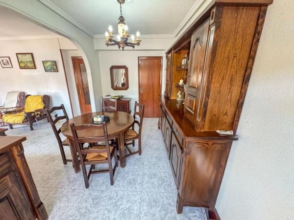 Piso en calle Almirante Cervera, 2