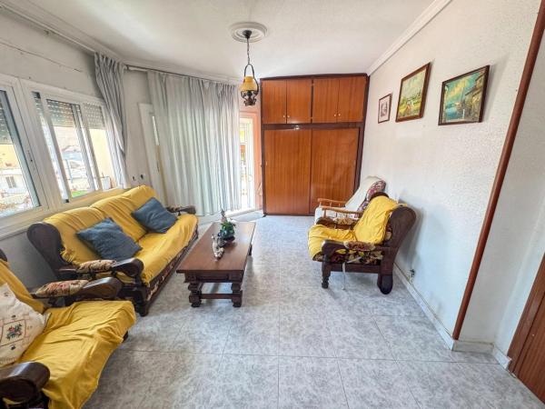 Piso en calle Almirante Cervera, 2