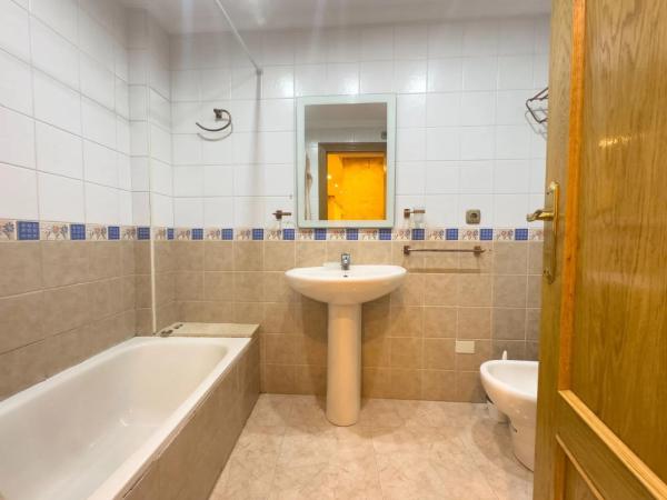 Piso en calle Francisco Zaragoza Ruiz, 6