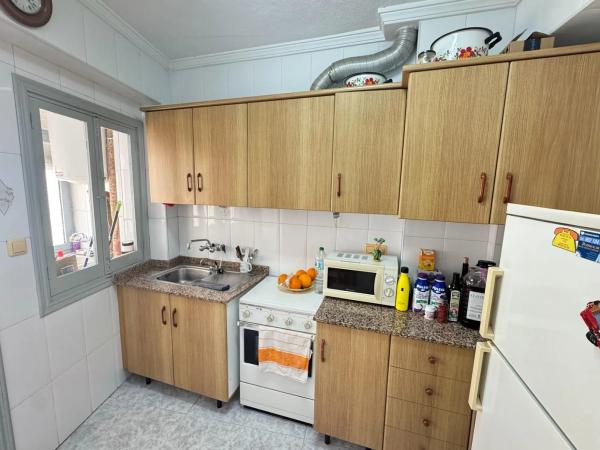 Piso en calle Almirante Cervera, 2