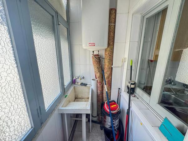 Piso en calle Almirante Cervera, 2