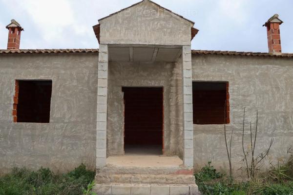 Casa independiente en camino de los Abadia