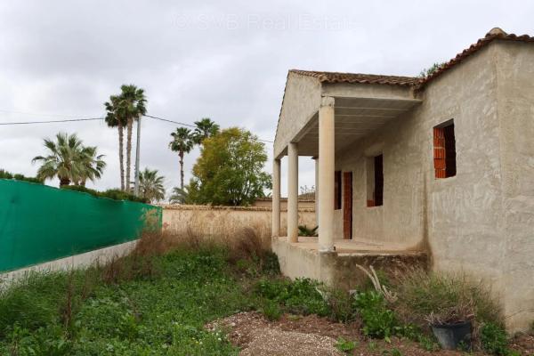 Casa independiente en camino de los Abadia