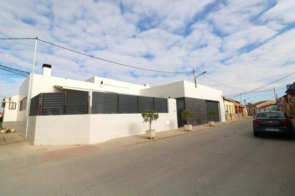 Casa independiente en calle Santa Águeda