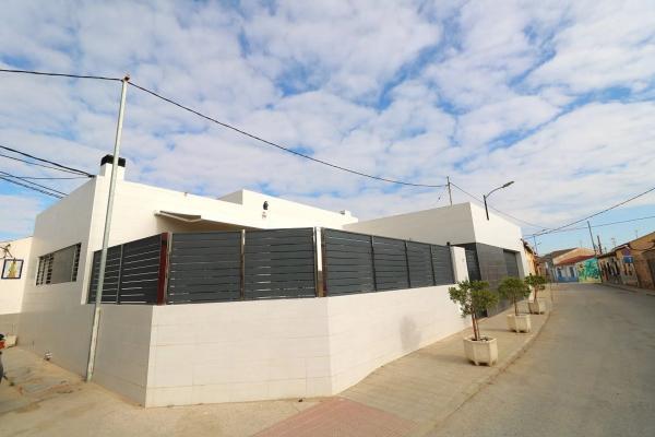 Casa independiente en calle Santa Águeda