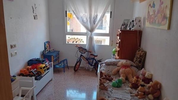 Piso en calle Armando Ros Dueñas