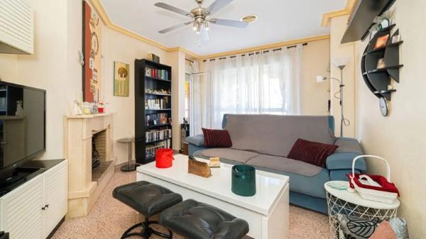 Piso en calle Armando Ros Dueñas