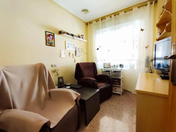 Piso en calle Armando Ros Dueñas