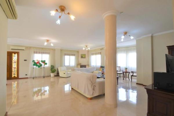 Chalet en calle de los Almendros