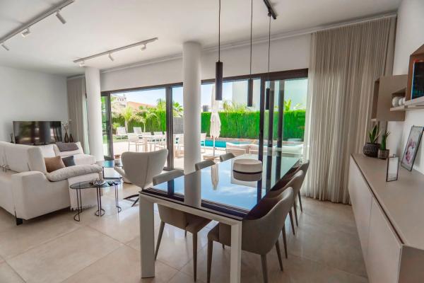 Casa independiente en calle Toledo, 27