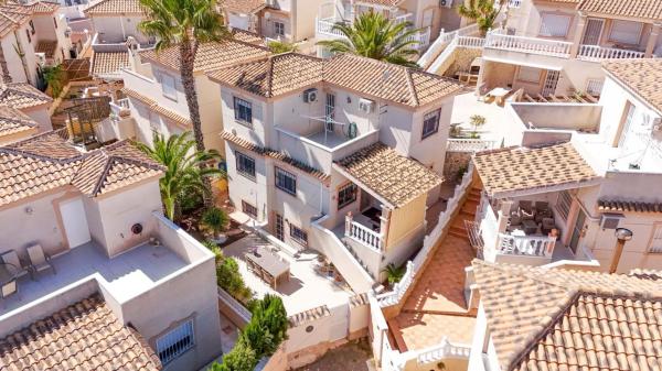 Casa independiente en calle Sierra de Gata s/n