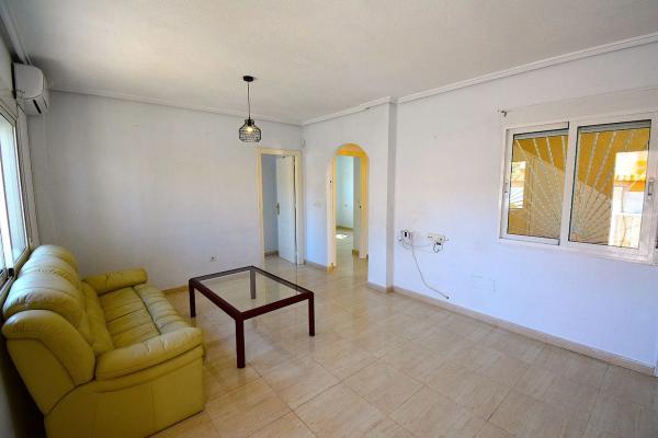 Chalet pareado en calle Río Miño, 16