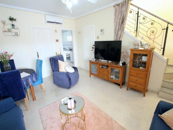 Chalet adosado en Urbanización Scandia